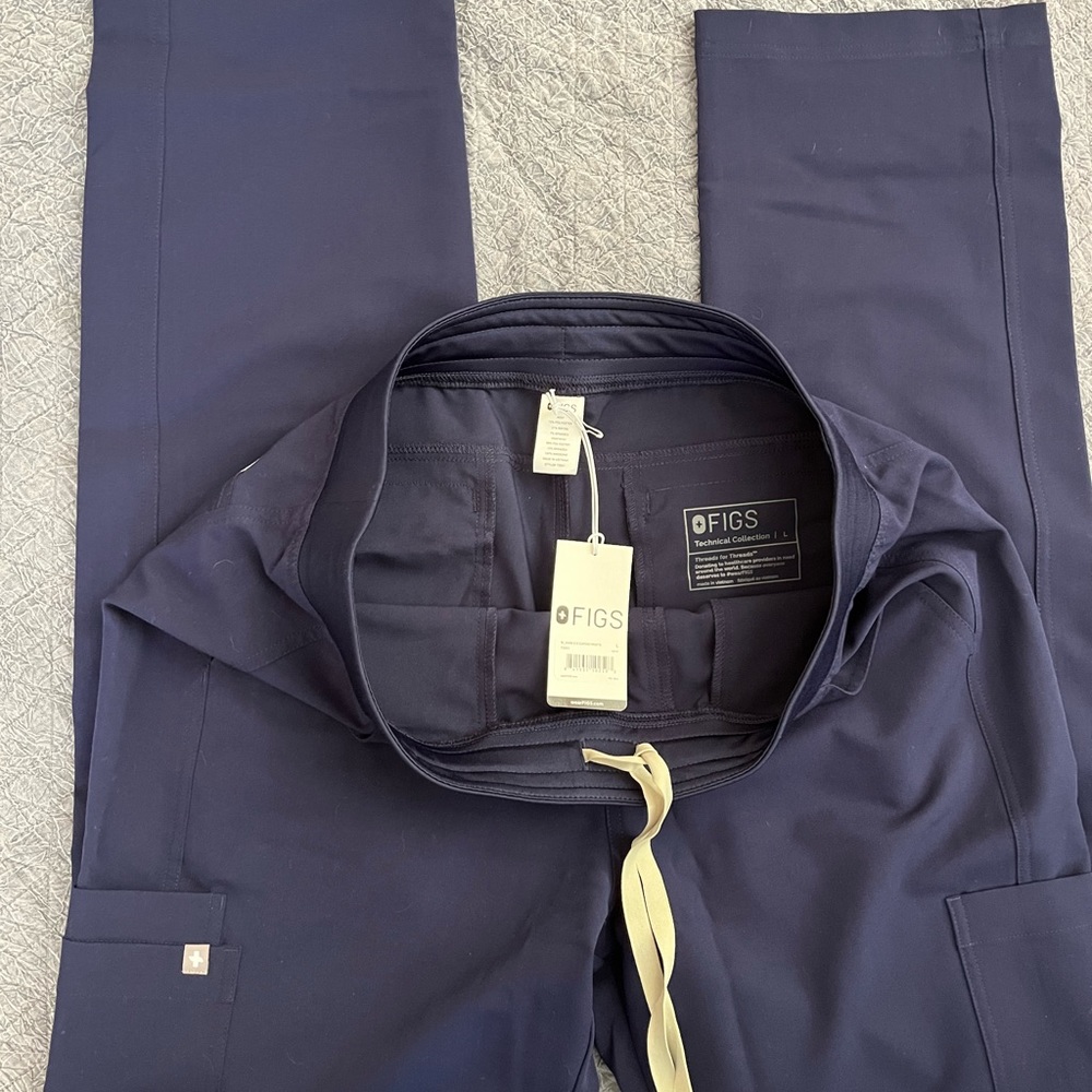 Figs Men’s Large Axim Cargo Scrub Pant